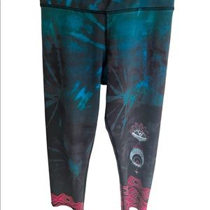 Onzie Flow Capri Leggings M/L